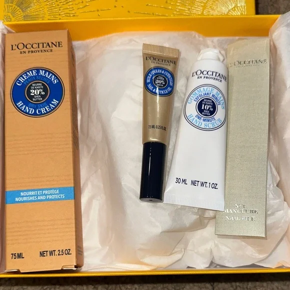 L'OCCITANE Almond on the go and Shea Manixure Set Collection